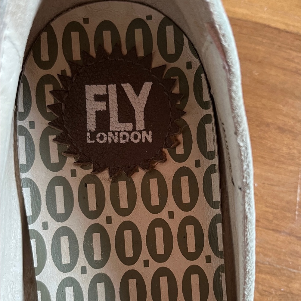 Fly London Women's Turquoise and Grey Brown Flats - Picture 3 of 5